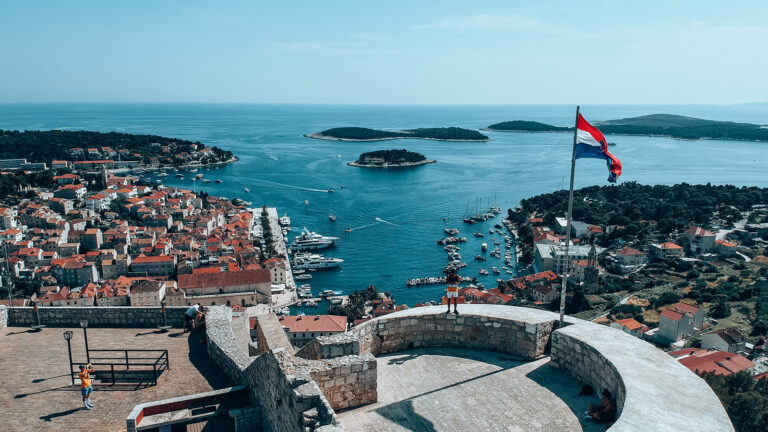 Hvar-ville-île