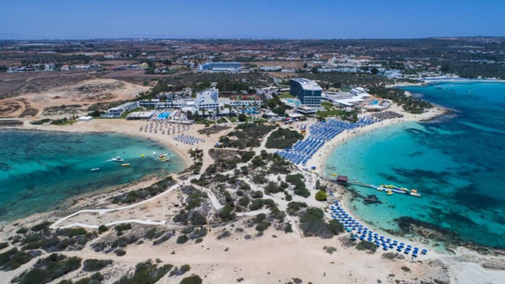 Plage de makronissos à Chypre